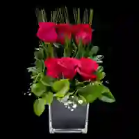 Florero de rosas